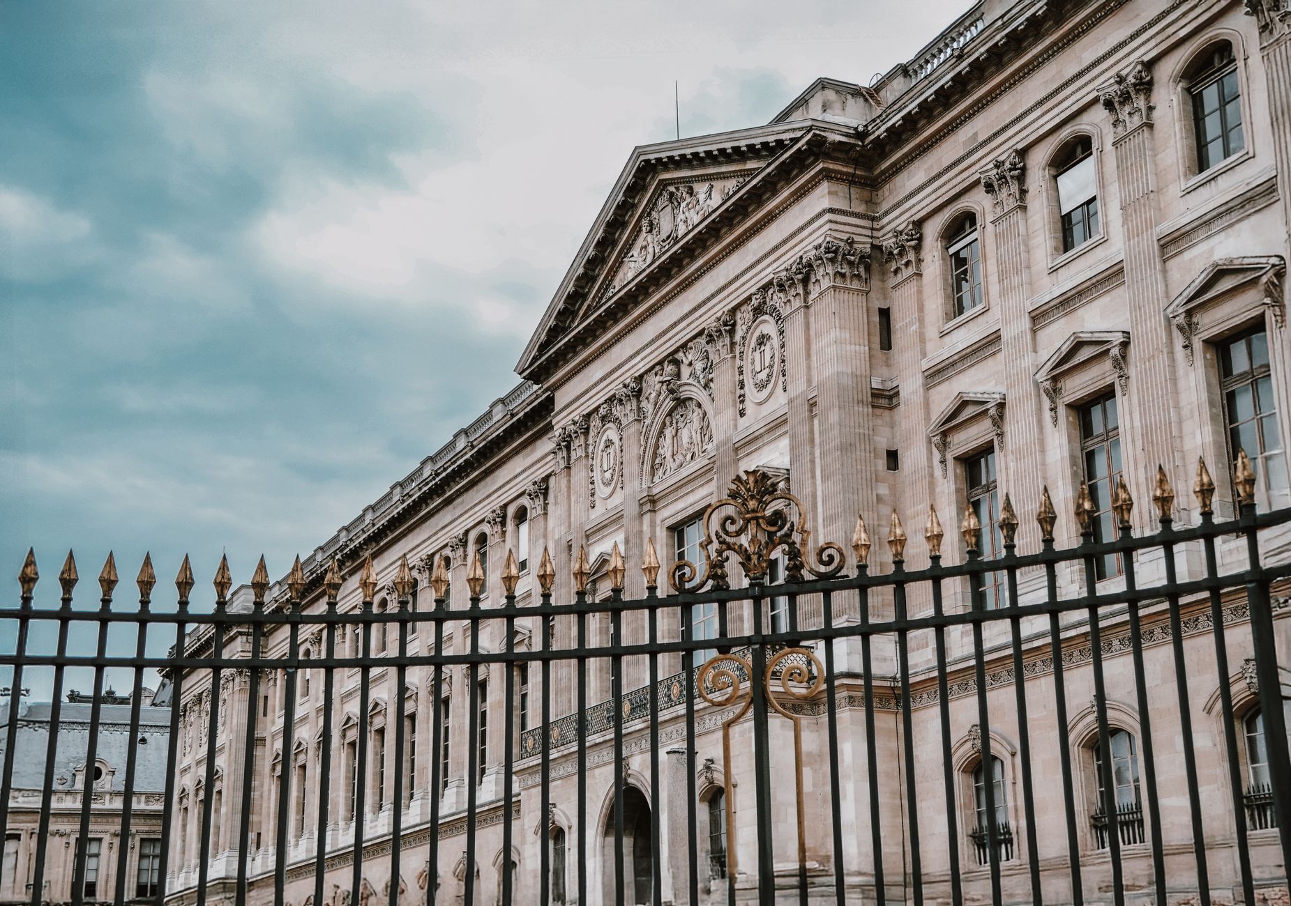Courtier Immobilier de Luxe équipe à Monaco